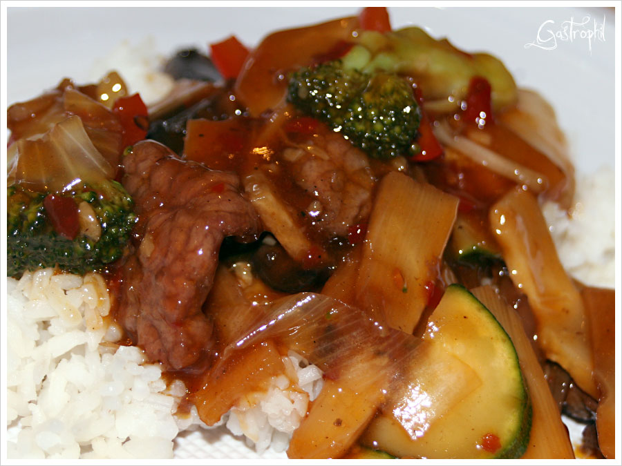 Scharfes Mongolisches Rindfleisch Aus Dem Wok — Rezepte Suchen