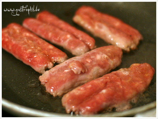 salsiccia-aufgeschnitten-braten