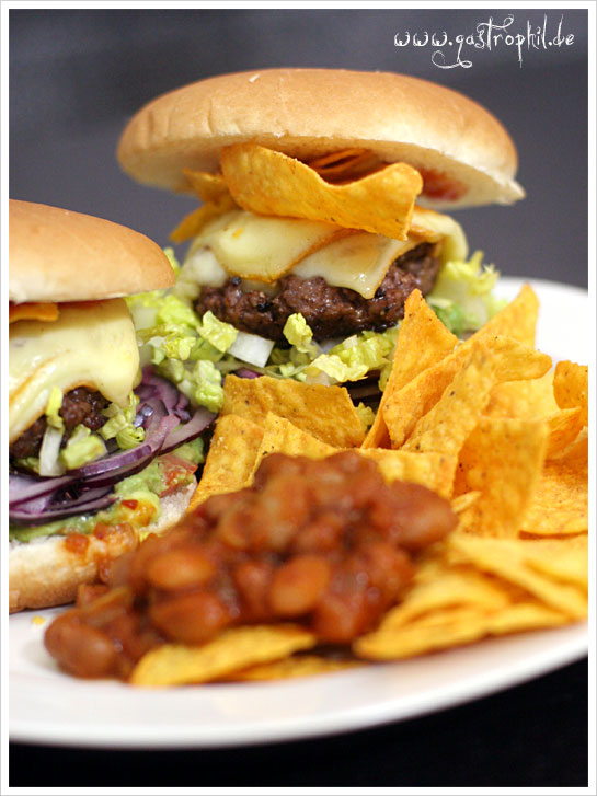 mexican-avocado-tortillachips-burger-1