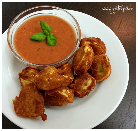 toasted-tortellini-sauce-marinara