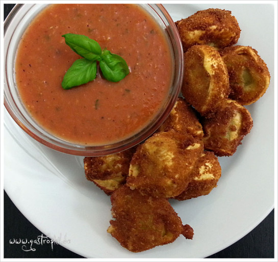 toasted-tortellini-sauce-marinara2