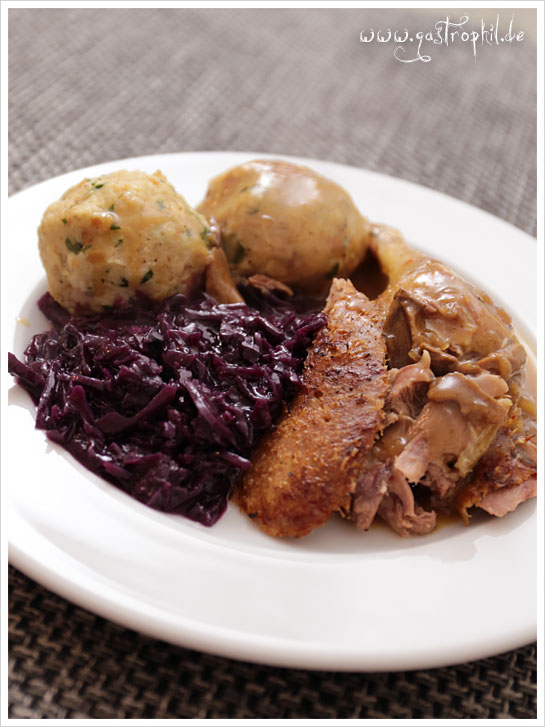 ente-rotkohl-semmelknoedel